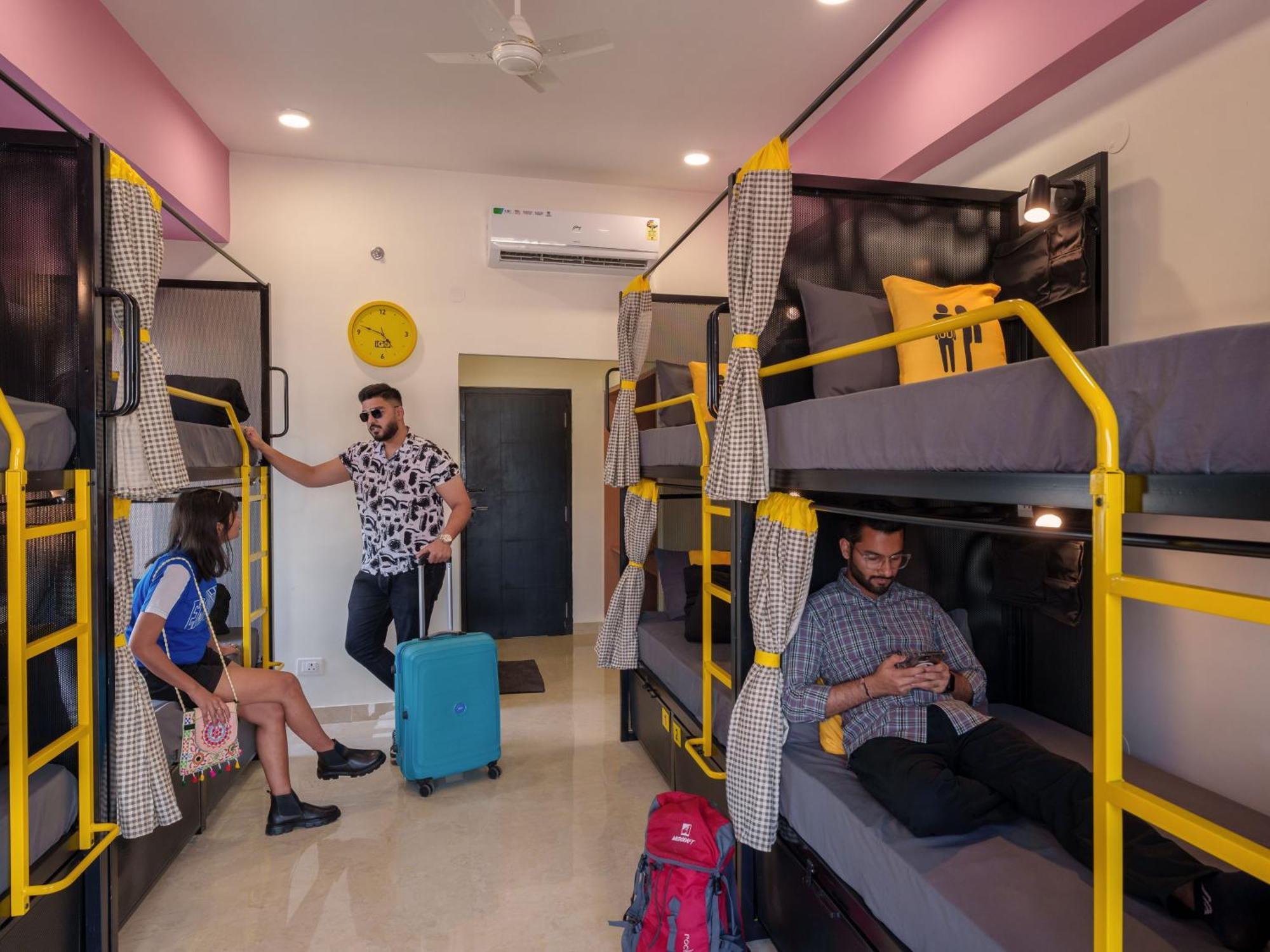 The Hosteller Jaipur, Mi Road Экстерьер фото